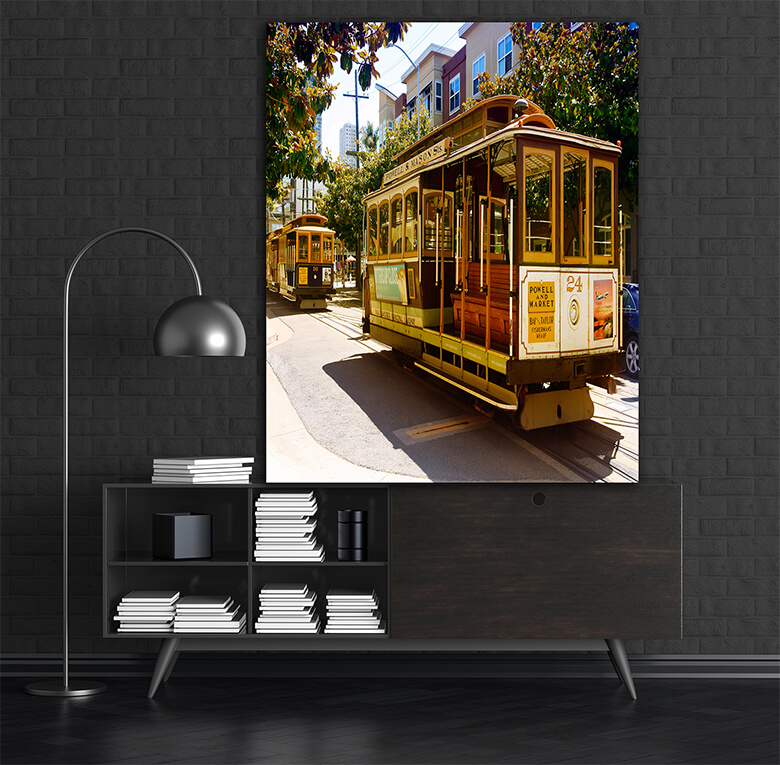 M1_0001_MOCKUPs_0009_PRINT_LANDSCAPE_0031_27883504_passengers-ride-in-a-cable-car_AOAY1594