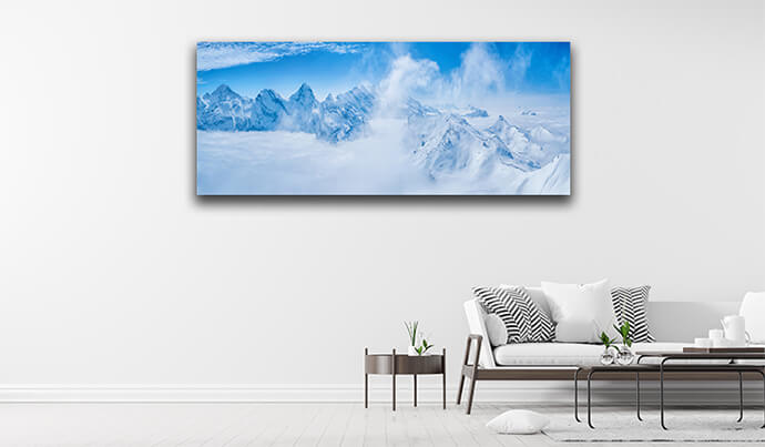 M3_0021_TL_0023_33823002_stunning-panoramic-view-snow-moutain-of-the-swiss-skyline_AOAY1772