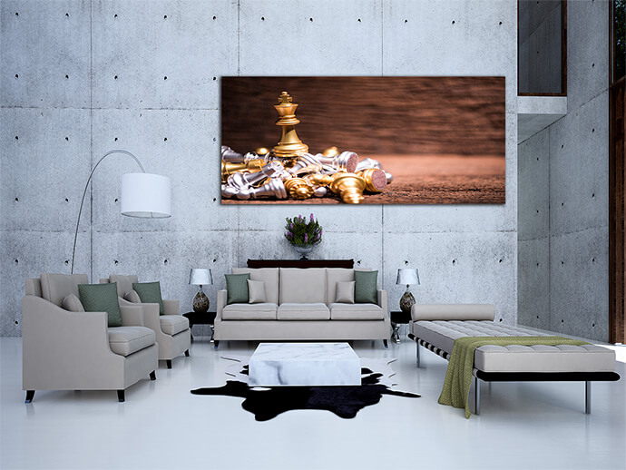 M3 0023 MP 0010 32117562 white chess on the top of number of chess pieces AOAY1474