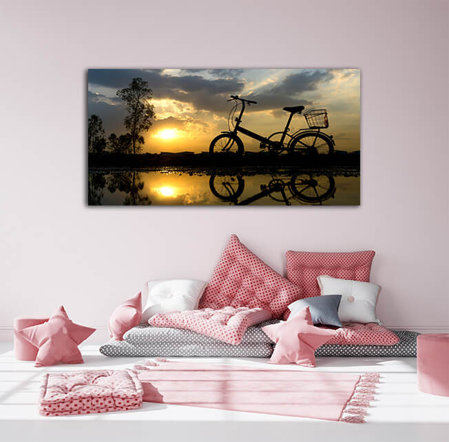 M6 0070 MOCKUPS LAND 0006 28165624 reflection of silhouette bicycle park on the waterfront AOAY2220