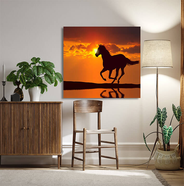M10_0014_MOCKUPS_LAND_0061_8467666_horse-running-during-sunset-with-water-reflection_AOAY2168