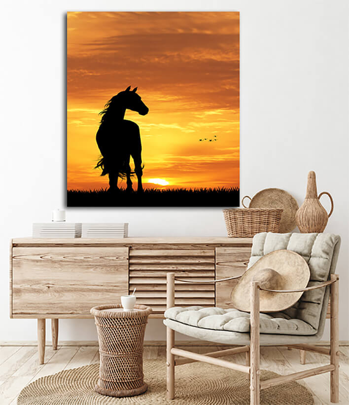 M1_0000_MOCKUP__0035_21375554_horse-silhouette-at-sunset_AOAY2194