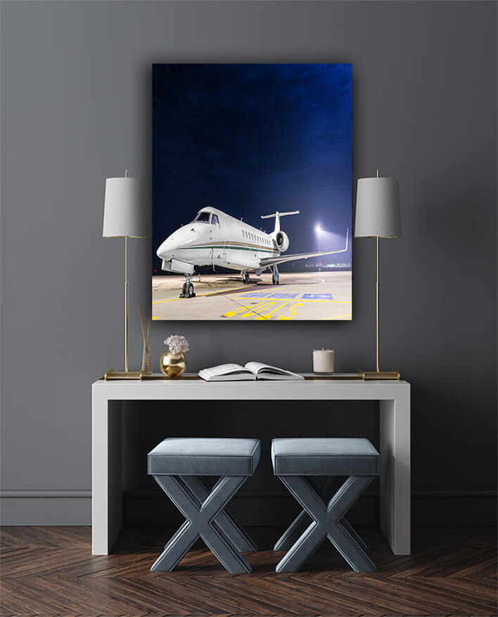 M5_0052_MP_0069_PRINT_L_0059_13029010_small-private-airplane-at-the-airport_AOAY2539