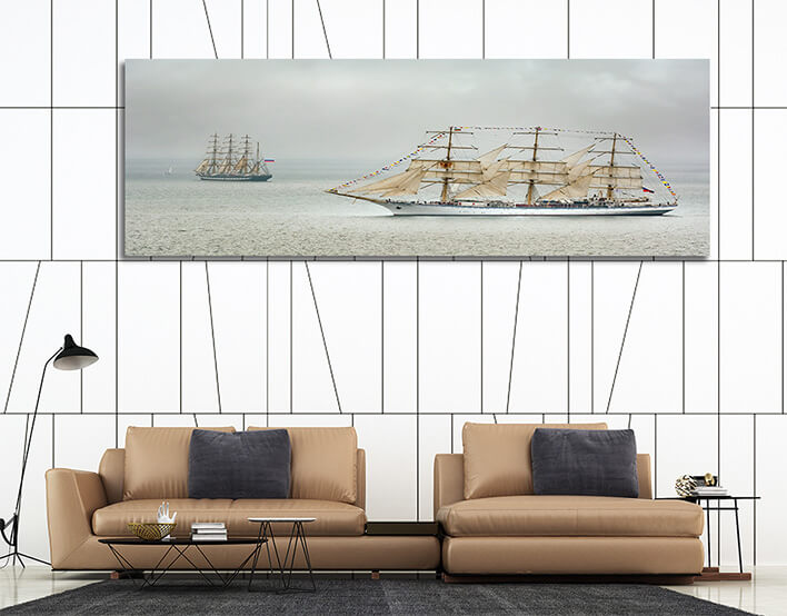 M7 0003 ML 0018 28531132 sailing ships in the sea AOAY2410