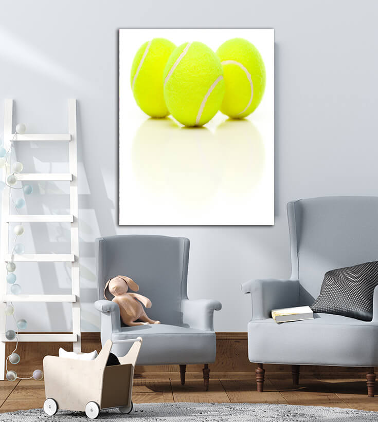 M7_0033_MP_0030_PRINT_L_0029_961648_three-tennis-balls-on-white-with-slight-reflection639877_turtle_AOAY2469