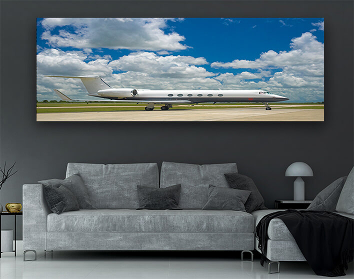 M8 0042 ML 0070 20676 corporate jet AOAY2528