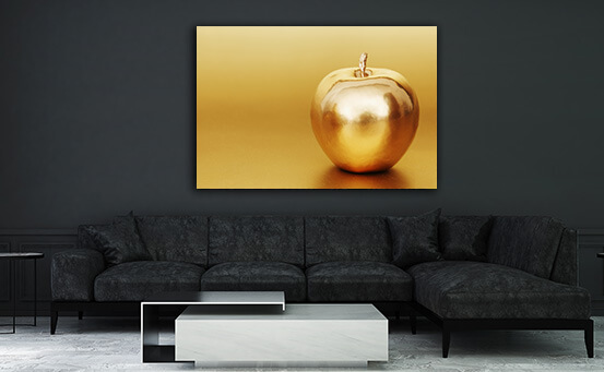 2M_0025_ML_0043_6251466_gold-apple-on-gold-background_AOAY1162