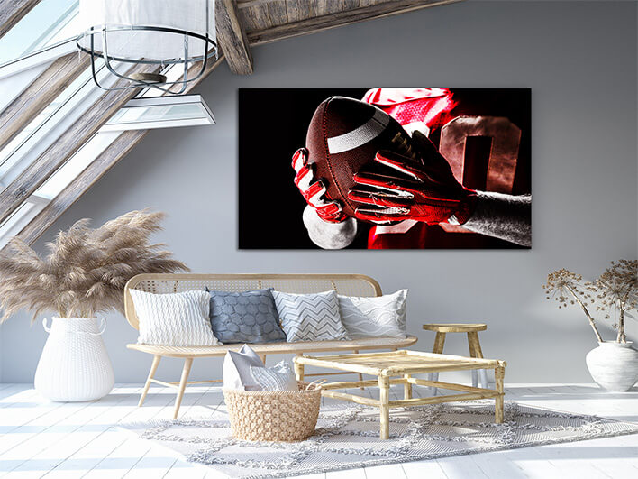 M4 0013 ML 0012 29750020 american football player holding rugby ball AOAY2671