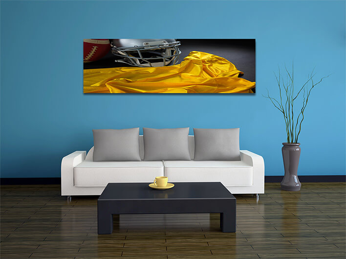 M5 0041 ML 0030 29574870 close up of american football jersey head gear and football AOAY2650