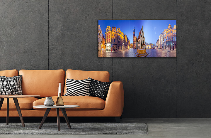 S5 0035 ML 0024 20931766 night skyline of poznan old market square in western poland AOAY3164