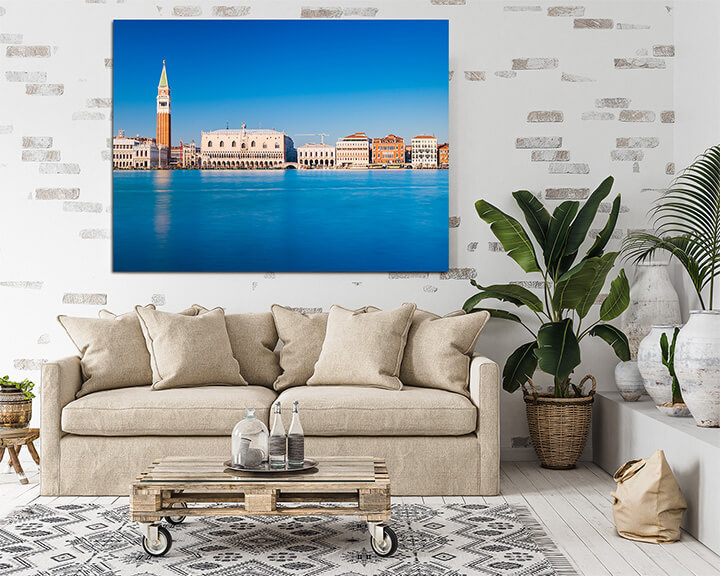 M1 0018 ML 0014 32094294 venice cityscape italy view of the san marco square AOAY3232