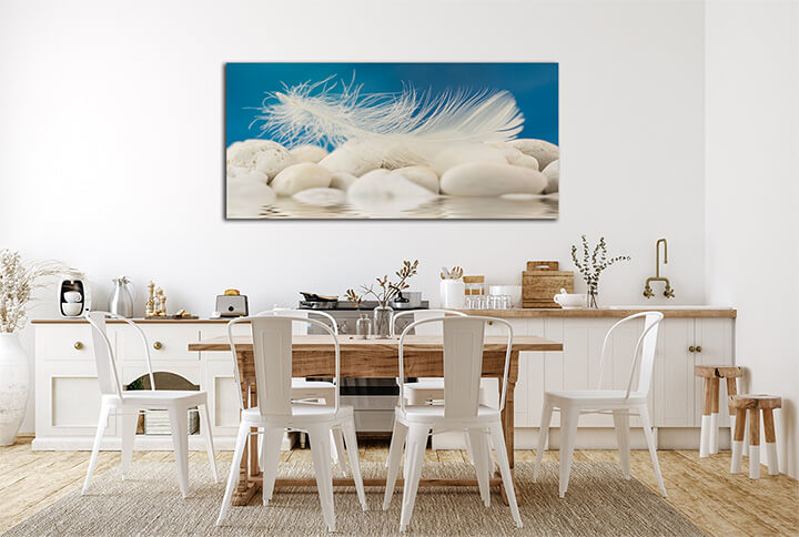 M2 0022 ML 0021 2286077 white feather AOAY3354