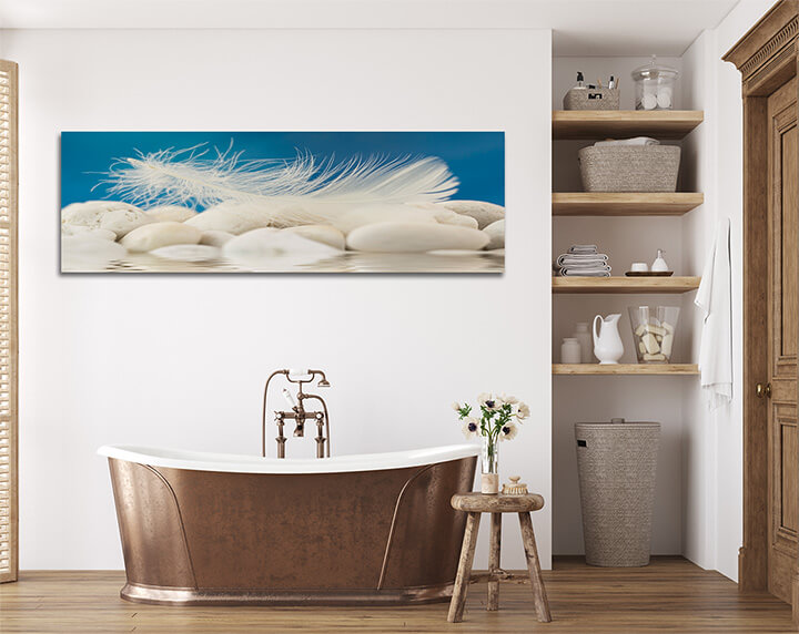 M44 0022 ML 0021 2286077 white feather AOAY3354