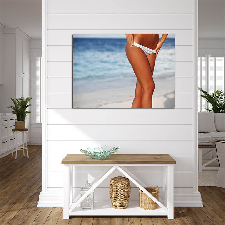 M4 0010 ML 0029 5073130 woman in bikini AOAY3376