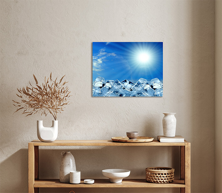 M6_0013_MS__0006_26815434_ice-cubes-in-blue-sky_AOAY2928