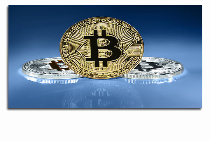 R01 0023 MP 0024 39024094 physical bitcoins virtual crypto currency coin blockchain technology AOAY3982