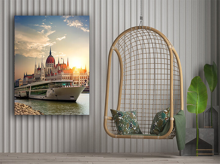 R4 0012 MP PORTRIATE 0003 27091762 sunset over parliament AOAY3869