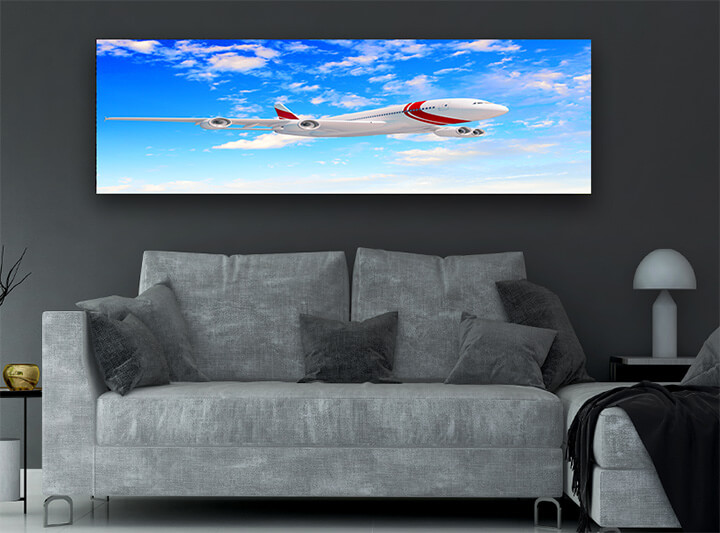 R7 0017 MP 0028 3084759 large passenger airplane AOAY3704