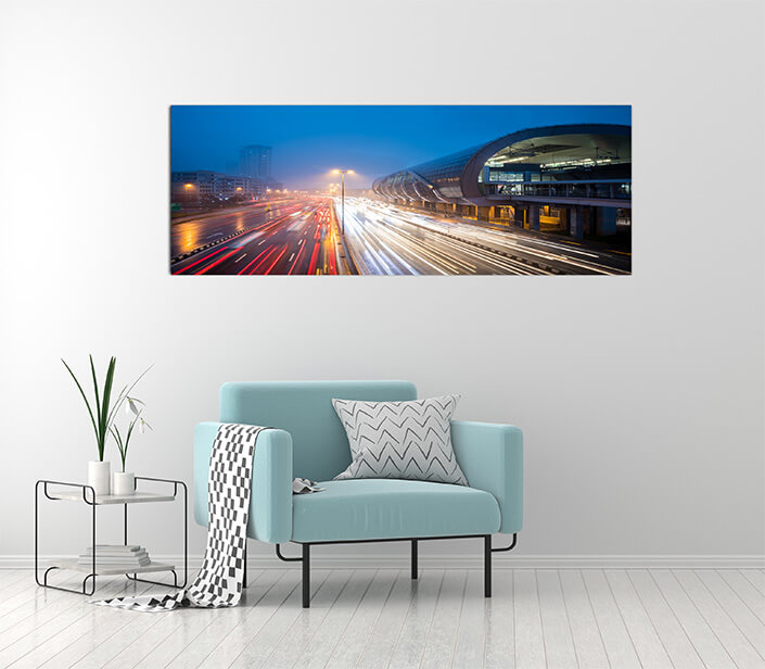 M2 0016 MOCKUPs 0013 32633674 traffic with light trail next to the train station during blue hour AOAY4597