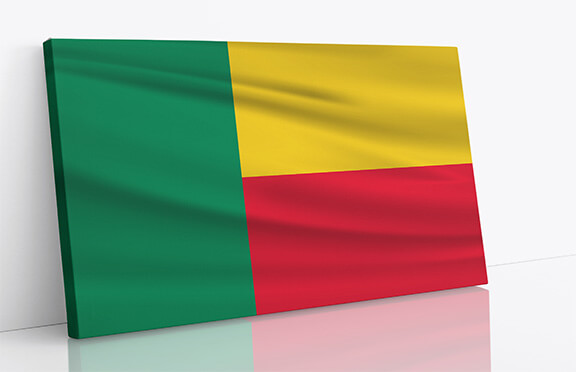 T2 0041 R2 ML 0002 Benin Waving Flag AOAY4266