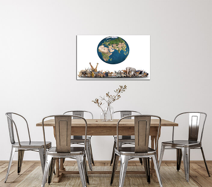 WEB 02 0003 ML 0018 18374596 animal of the world with planet earth AOAY3509