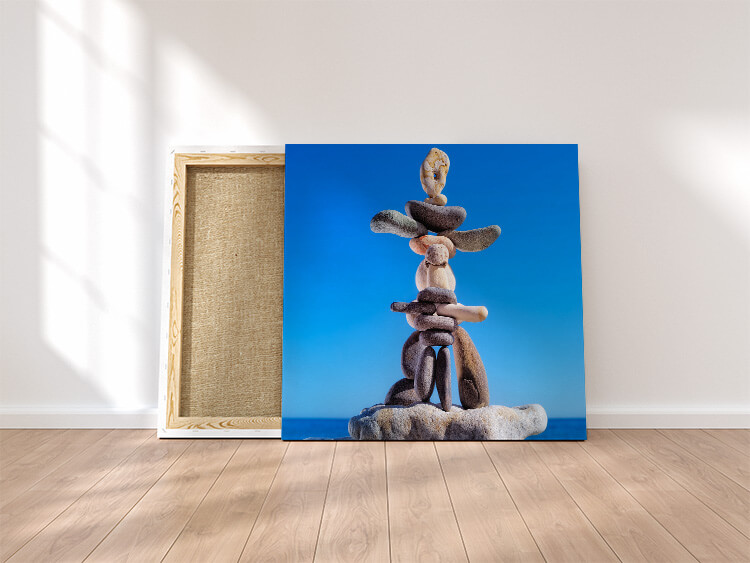 MOCKUP SQUARE 0006 671240 conformity AOAY4896