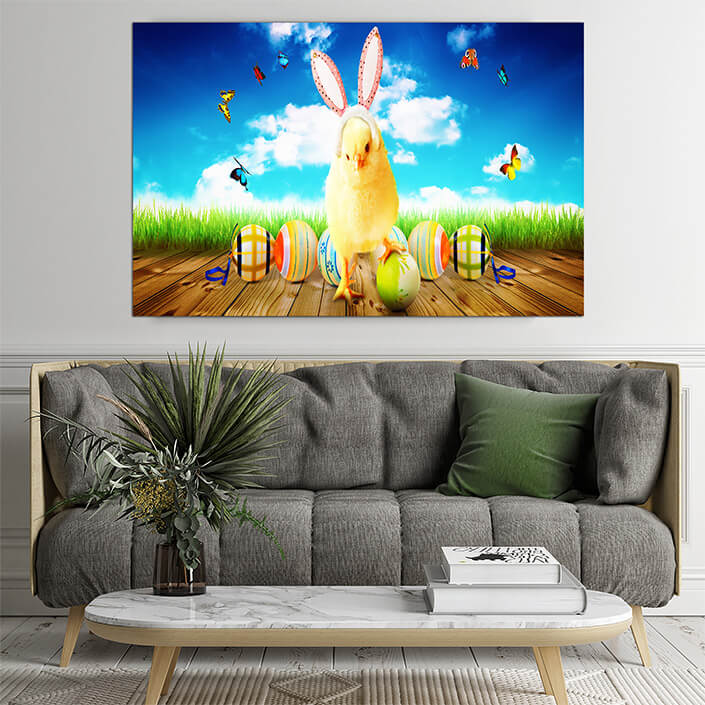 WEB02 0016 ML 0047 45204548 little cute newborn baby chick for easter celebration AOAY4414