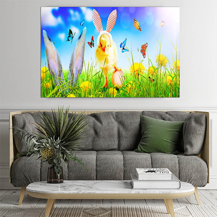 WEB02 0017 ML 0046 45204880 cute newborn baby chick for easter celebration02 AOAY4415