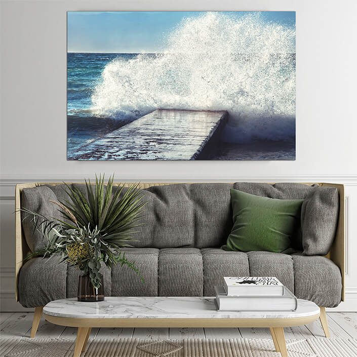 WEB02 0023 ML 0040 46943370 big waves crushing on stone pier on stormy weather AOAY4420