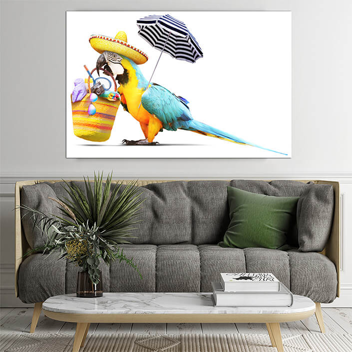 WEB02 0028 ML 0035 46944100 parrot in the sun on tropical beach summer holiday AOAY4425