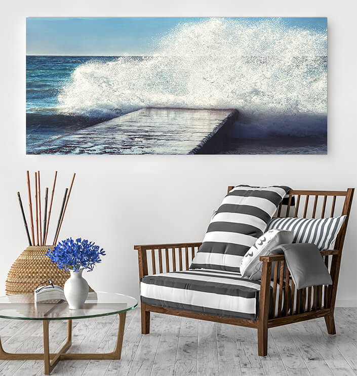 WEB05 0049 ML 0040 46943370 big waves crushing on stone pier on stormy weather AOAY4420