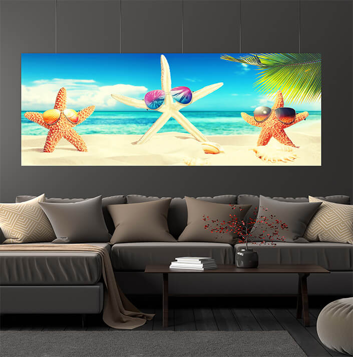 WEB06 0000 ML 0036 46944080 starfish with sunglases on the sunny beach summer holiday AOAY4424