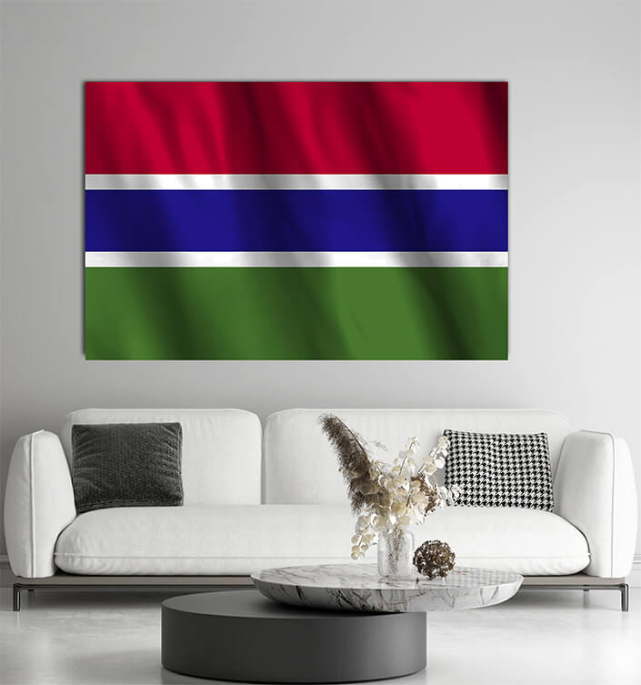 WEB09 0010 MP 0020 Gambia Waving Flag AOAY4290