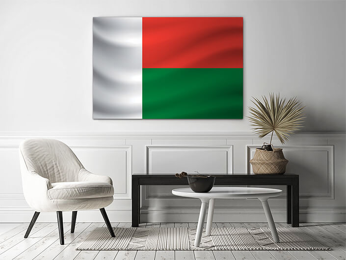 WEB02 0087 MP 0045 Madagascar Waving Flag AOAY4328