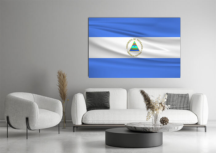 WEB03 0044 MP 0036 Nicaragua Waving Flag AOAY4268