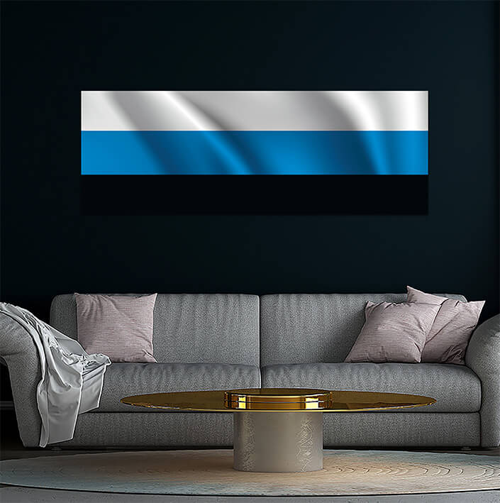 WEB04 0033 MP 0013 Estonia waving Flag AOAY4009