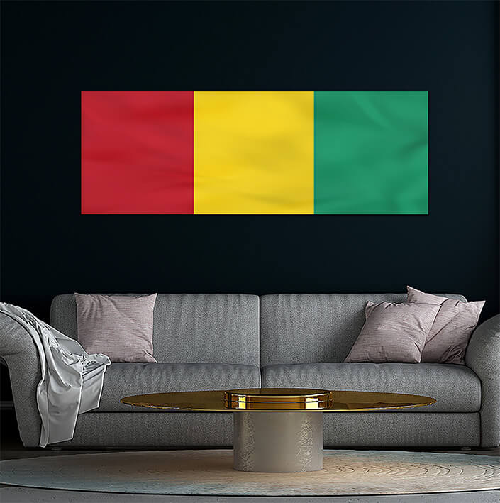 WEB04 0048 MP 0047 Guinea Waving Flag AOAY4294