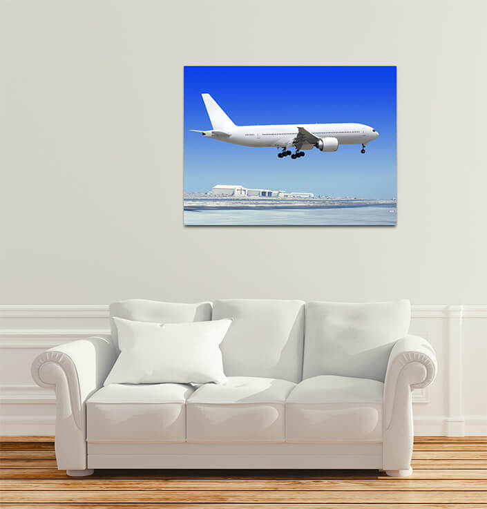 WEB003 0005 MP 0026 2855415 airplane is landing to runway AOAY5090