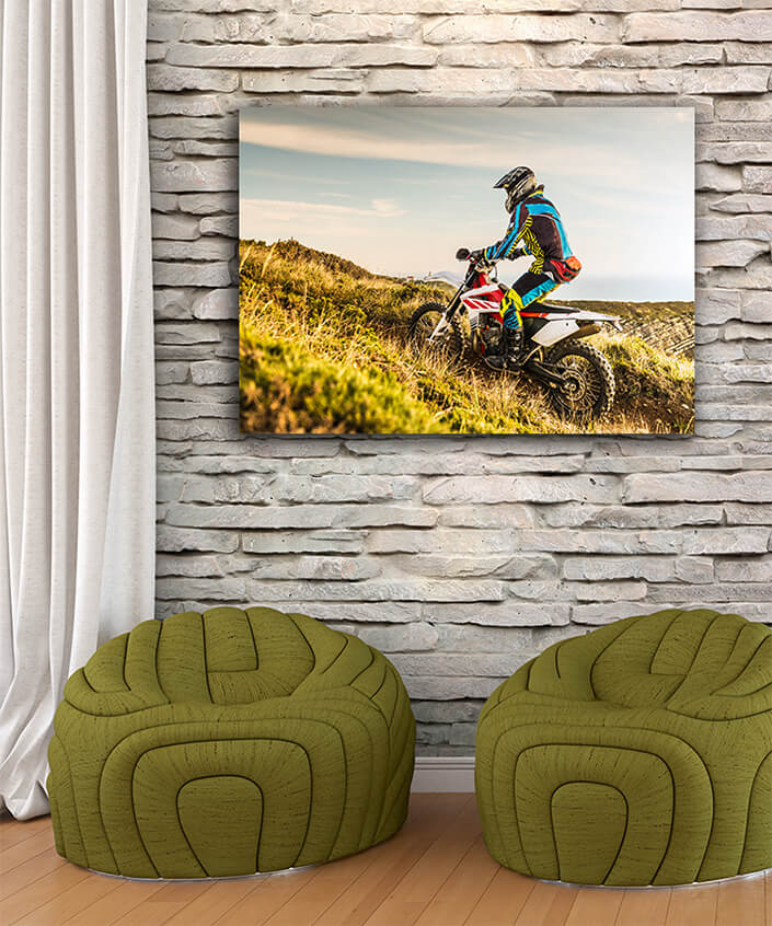 WEB003 0025 MP 0012 19313276 Climb enduro bike rider AOAY5816