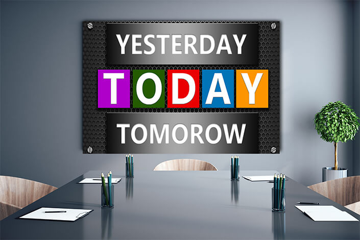 WEB004 0012 ML 0015 32298292 yesterday tomorow today concept on mesh hexagon background AOAY6094