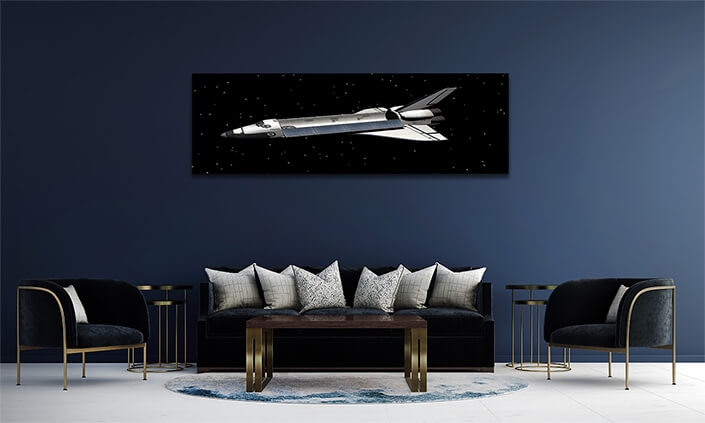 WEB004 0018 ML 0016 34194040 space shuttle hovers in space AOAY5185