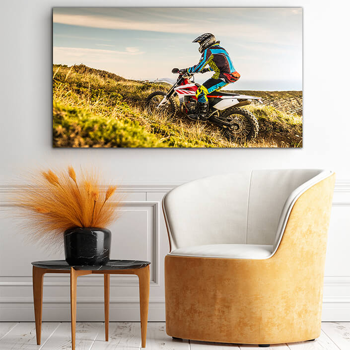 WEB004 0027 MP 0012 19313276 Climb enduro bike rider AOAY5816