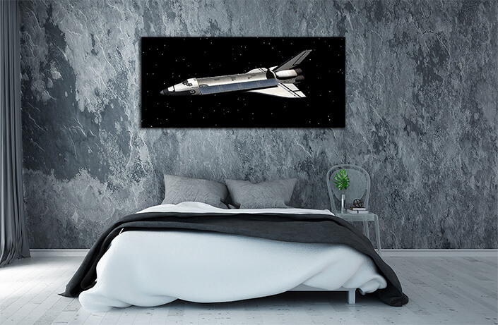 WEB005 0018 ML 0016 34194040 space shuttle hovers in space AOAY5185