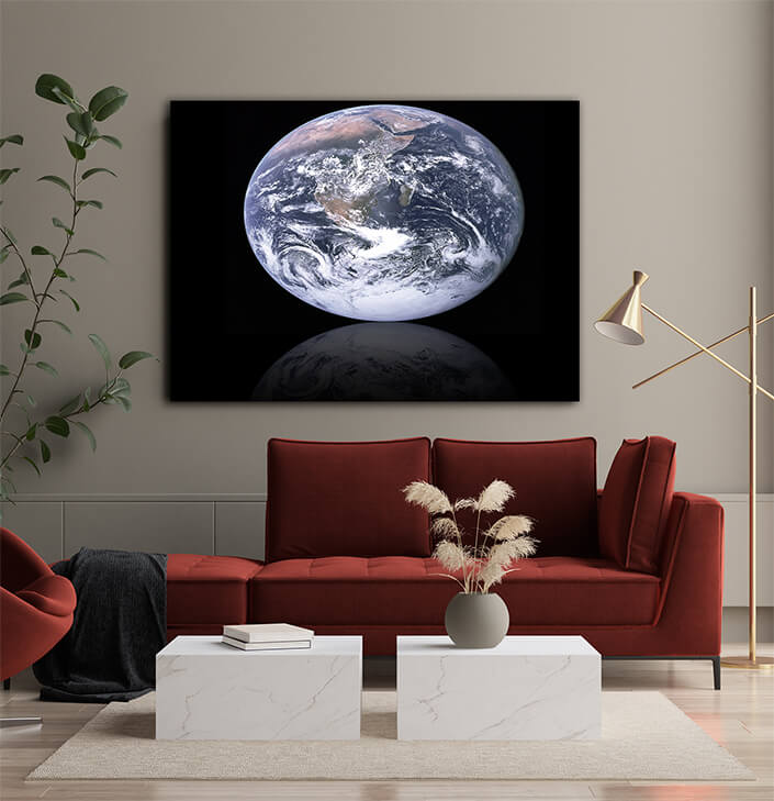 WEB005 0030 MS 0036 2620961 earth reflection AOAY5362