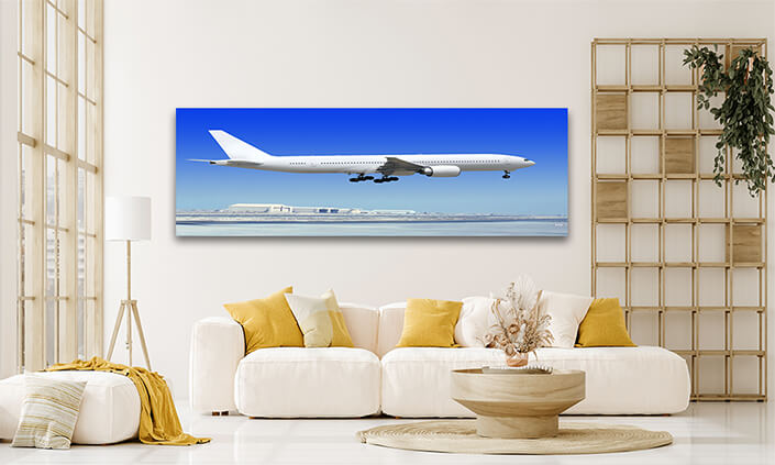 WEB007 0004 MP 0026 2855415 airplane is landing to runway AOAY5090