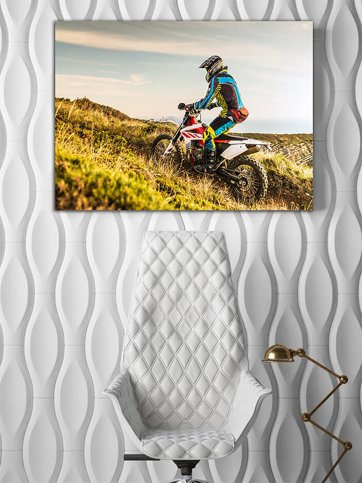 WEB007 0024 MP 0012 19313276 Climb enduro bike rider AOAY5816