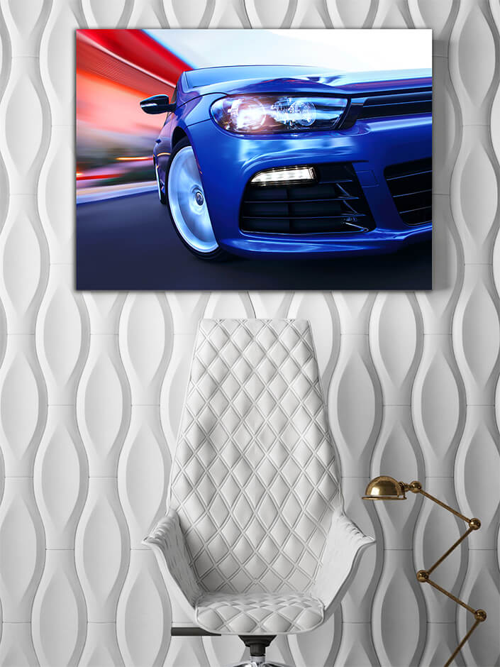 WEB007 0040 MP 0056 4999594 luxury car in motion AOAY5126