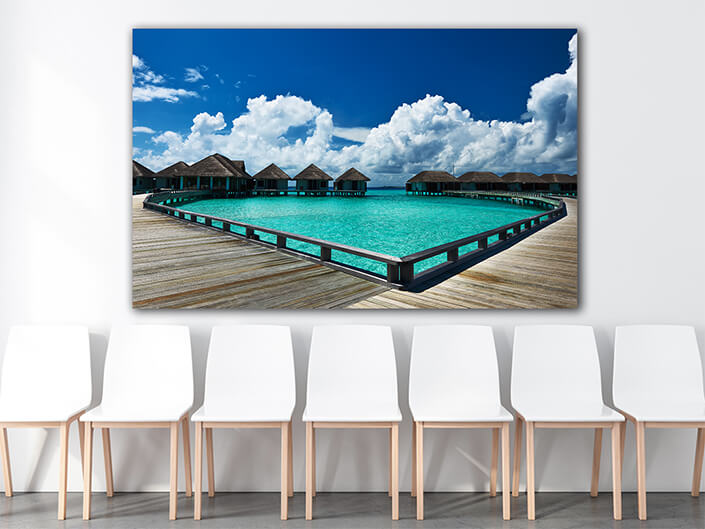 WEB003 0023 MP 0033 4167251 The beautiful beach with water bungalows AOAY6660