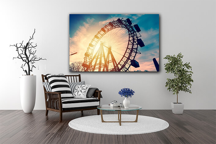 WEB003 0027 ML 0008 46103836 silhouette of a vintage ferris wheel AOAY5284