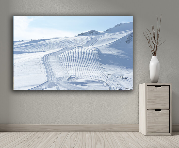 WEB004 0005 MP 0019 8152912 mountains with snow in winter AOAY6699